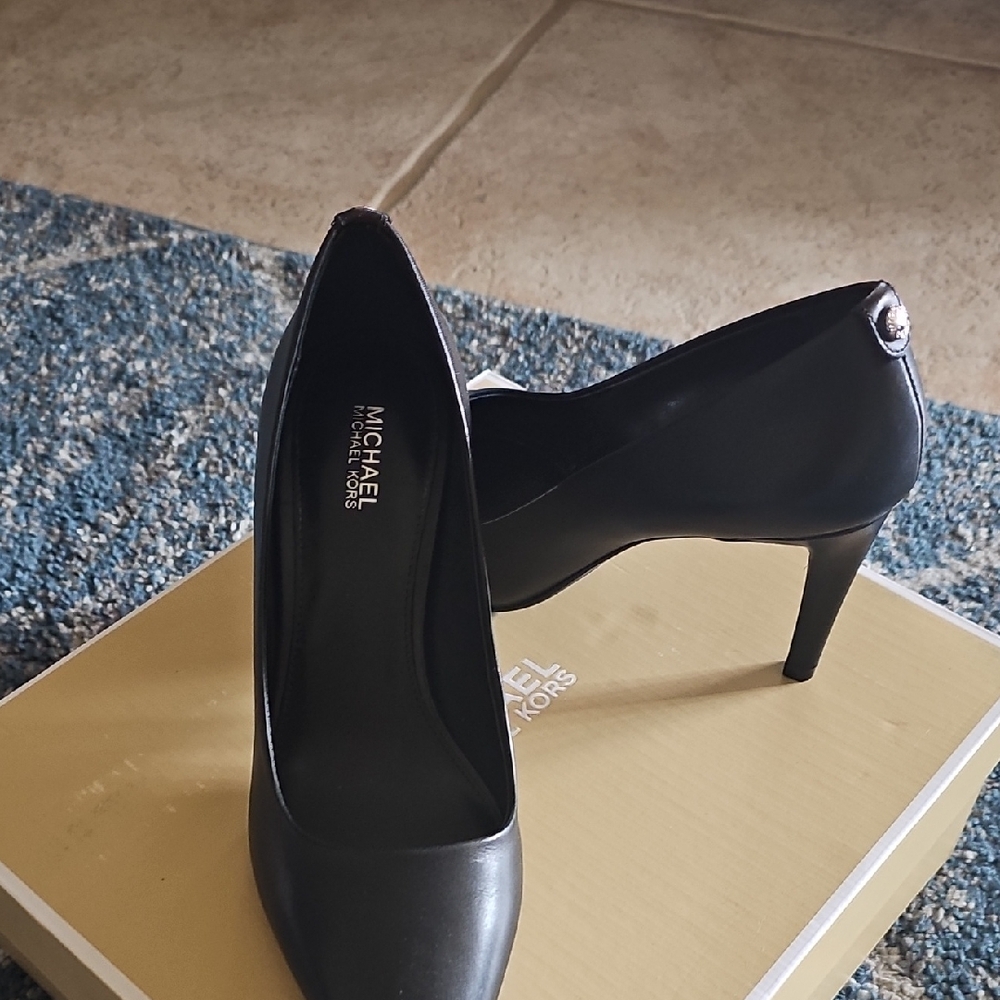 Michael Kors Black Classic Heels